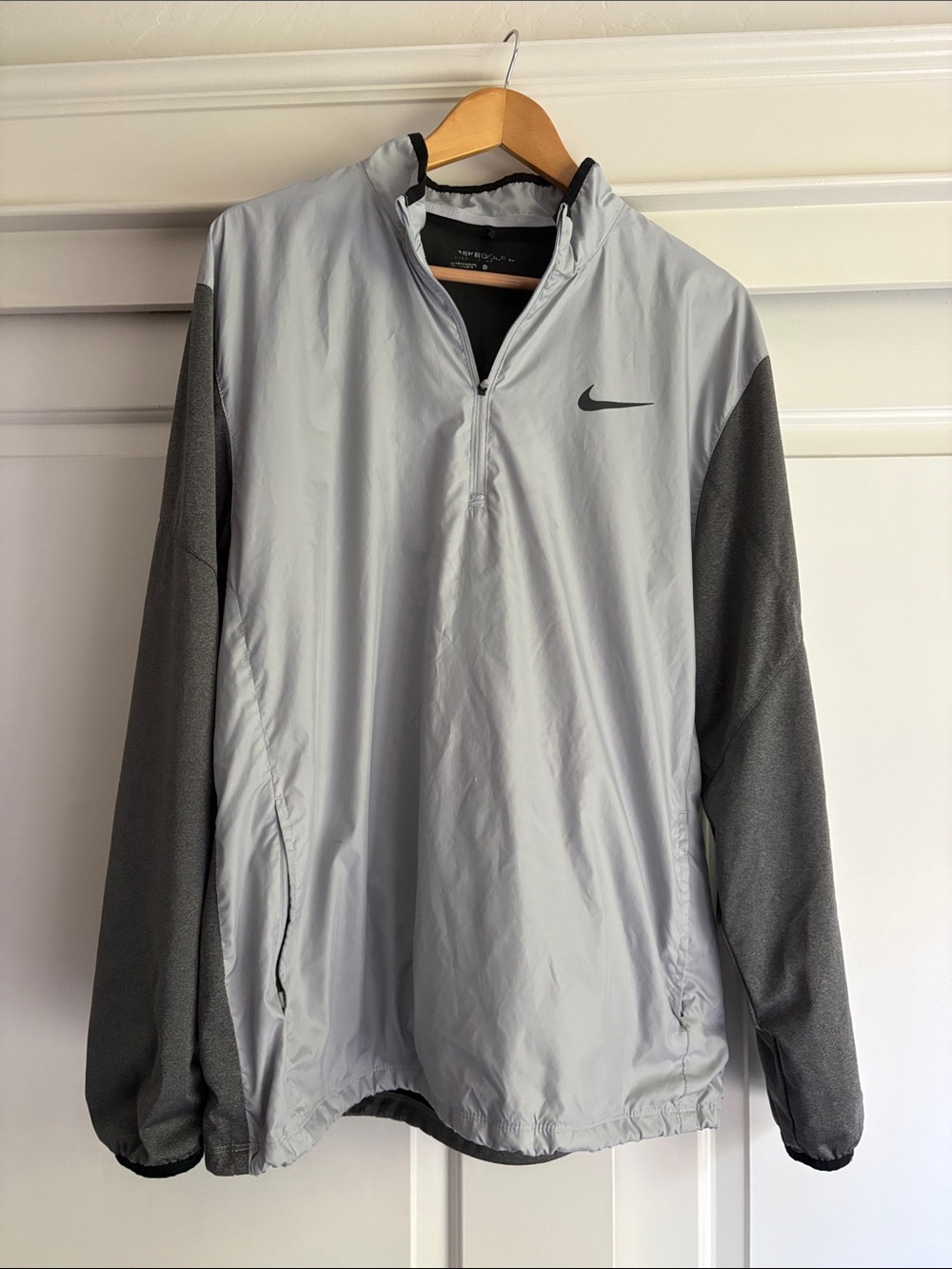 Nike Men's Light Gray and Dark Gray Quarter-Zip Performance Jacket